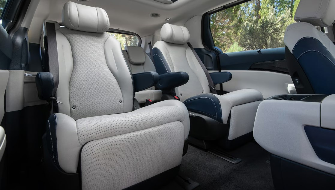 2026 Kia Carnival MPV Hybrid Interior